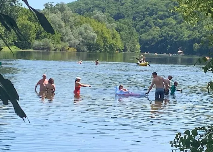 Belle Maison Vallée Du Lot. Сasa de vacaciones *