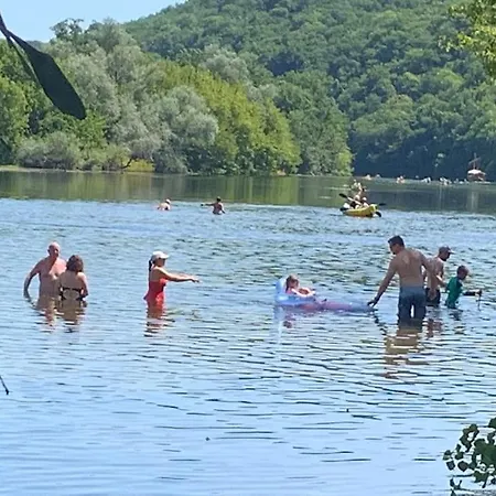 Belle Maison Vallee Du Lot. 度假居 *